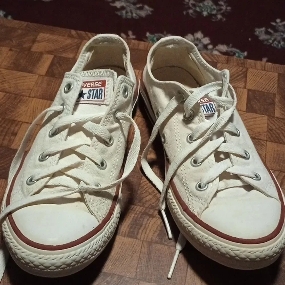 Converse 2.5 girls white shoes